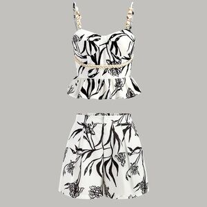 Commense Black and White Floral Women Shorts